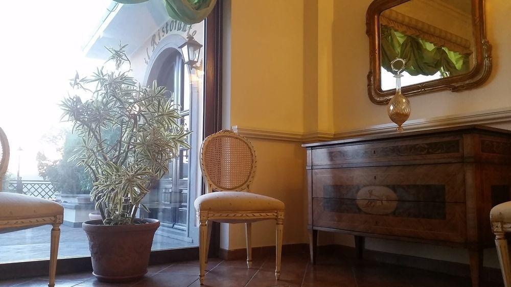 Hotel Villa Degli Angeli Кастель-Гандольфо Экстерьер фото
